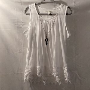 XL White Sleeveless Tank/Blouse